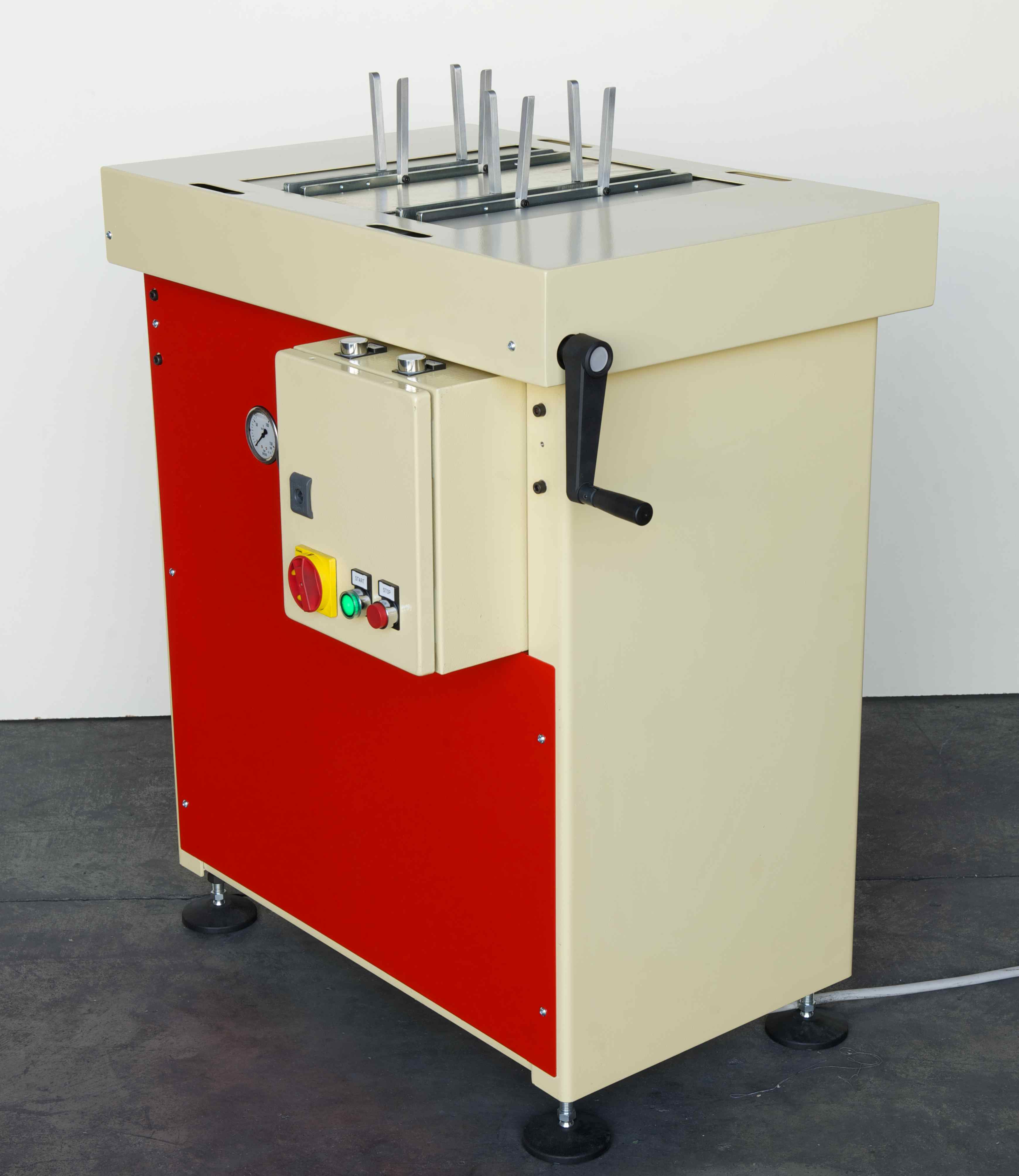 Masina De Presat Cotorul De Carte Naroti Machinery