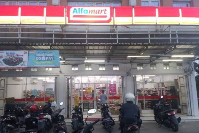 Terungkap! Ini Alasan Tidak Ada Alfamart dan Indomaret di Padang -  NESIATIMES.COM