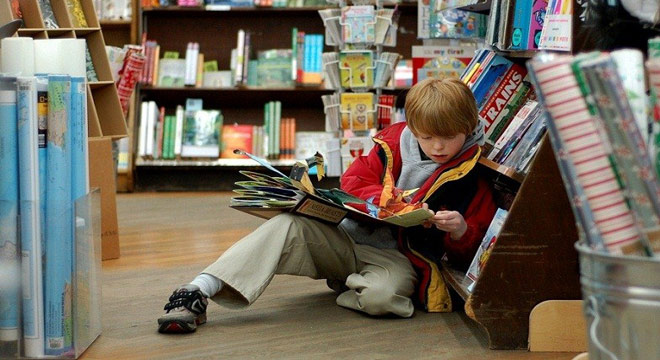 توظيف استراتيجية SCAMPER في تأسيس مهارات القراءة والكتابة لدى الصفوف الأساسية الأولى