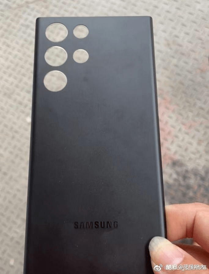 Sign up for expressvpn today we may earn a commis. Leaked Samsung Galaxy S22 Ultra Photo Supposedly Shows The Back Panel Of The Future Flagship Smartphone Notebookcheck Net News
