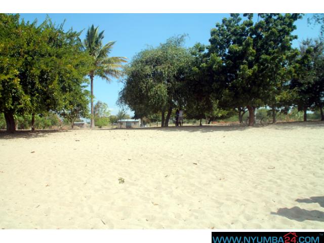 4 bedroom property for sale in palm lakes estate, ballito for r 3 100 000 by seeff north coast. BEACH PLOT FOR SALE IN MANGOCHI Lake Malawi - Malawi