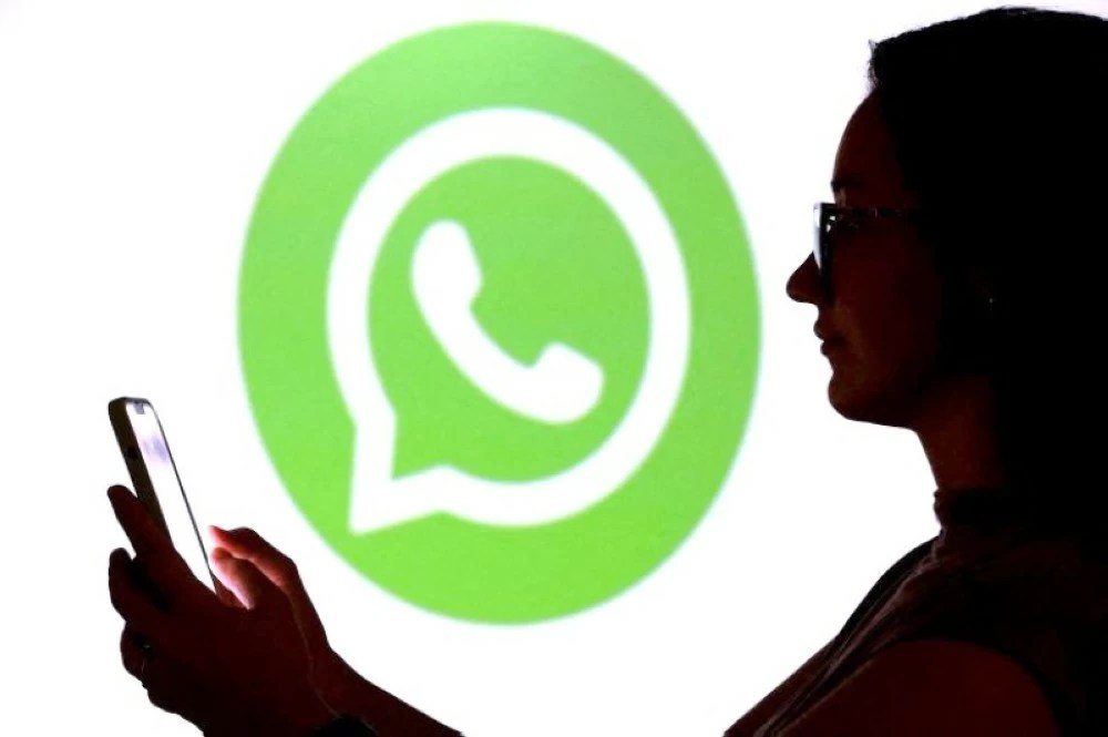 تحديث أمني عاجل في &laquo;واتساب&raquo; يعيد ضبط خصوصية المستخدمين
