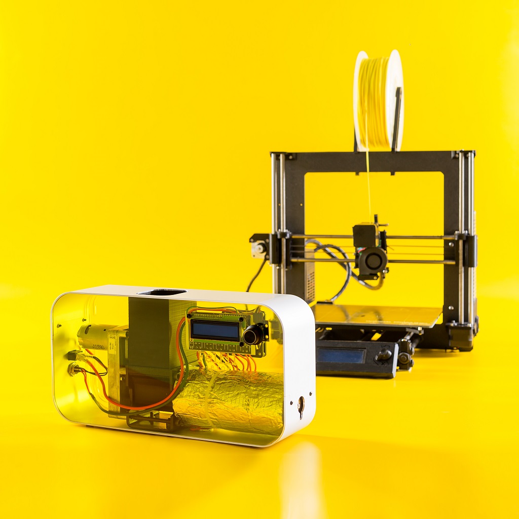 Felfil Evo the open source filament extruder for your 3D printer