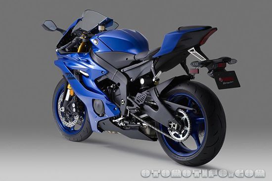 Yamaha r6 memiliki tinggi jok 850 mm dengan bobot 189 kg. Harga Yamaha R6 2022 Review Spesifikasi Gambar Otomotifo