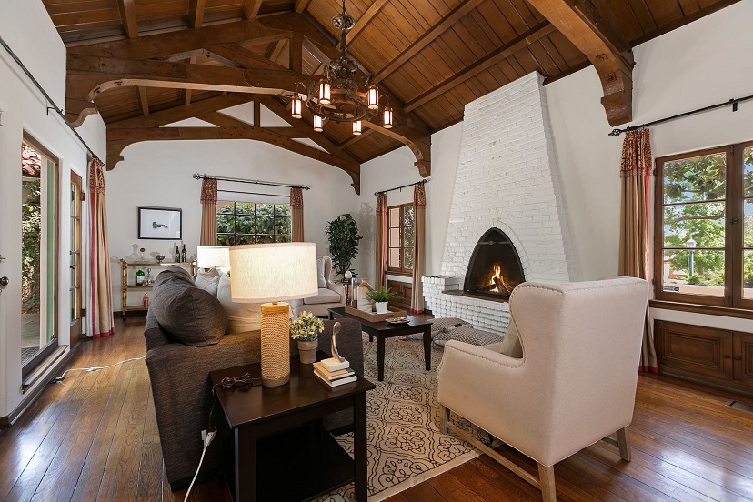 Christie has been writing for mydomaine for almost two years. Spanish Colonial Revival Home Designed By Herbert R Brewster Located In Altadena Pasadena Weekendr