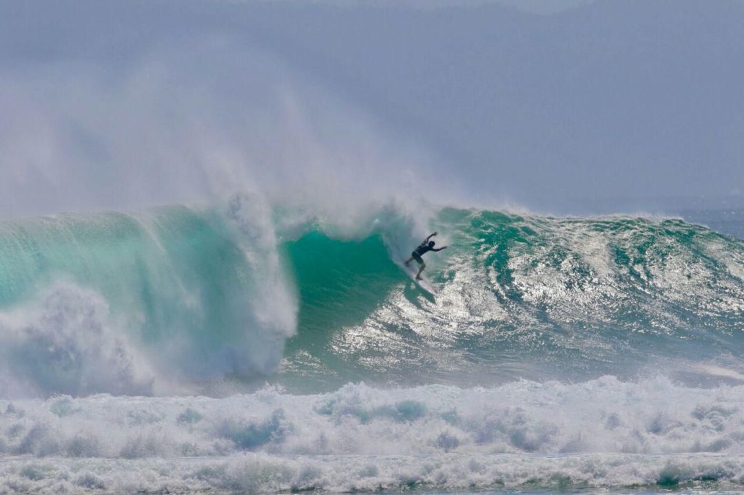 Time(utc)/date, surf size (ft), swell hght (ft), swll per (secs), swl dir (deg), wind (kts) . Java Surf Travel Guide Perfect Wave Travel