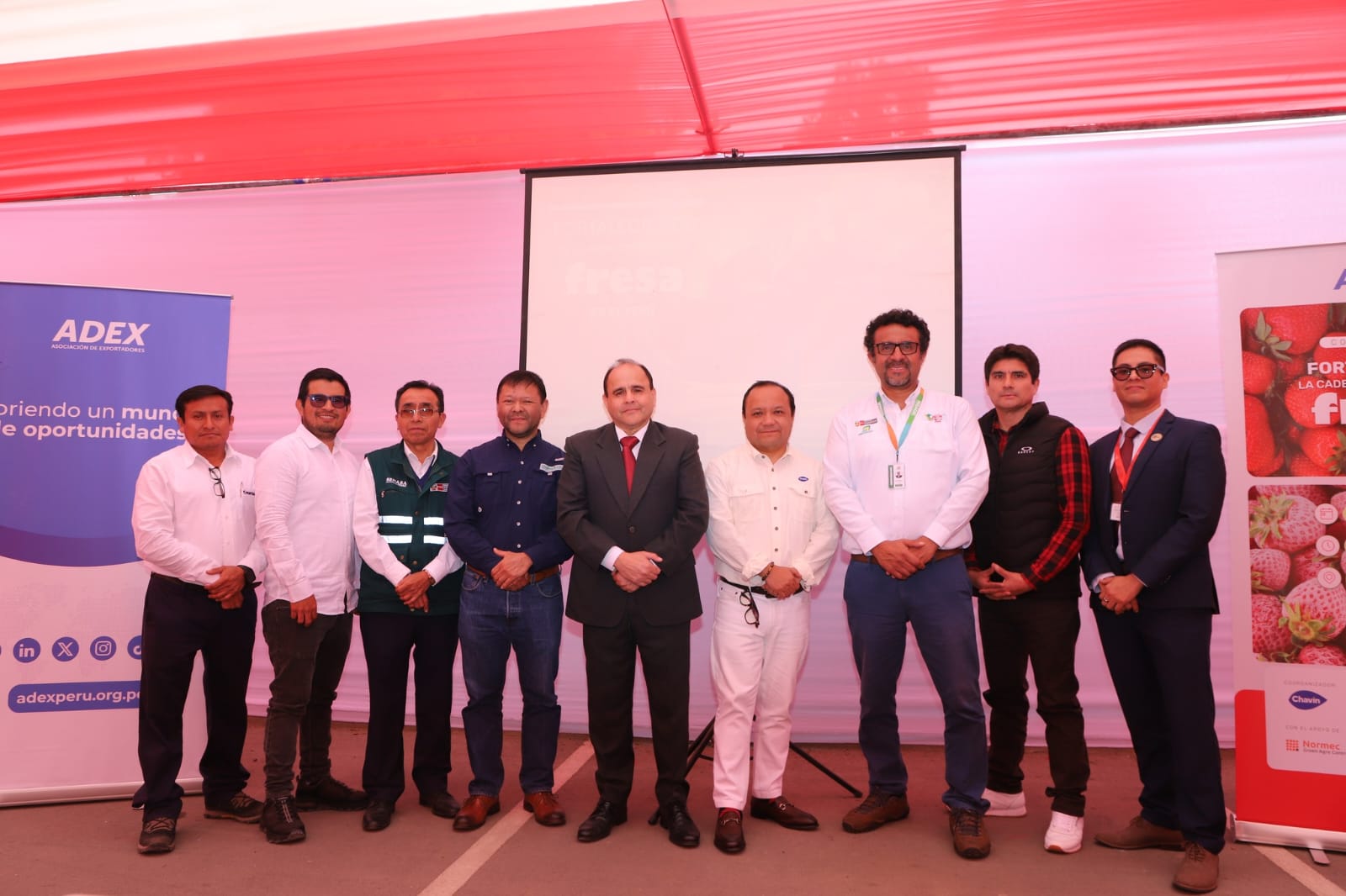 ADEX organizó el conversatorio ‘Fortaleciendo la cadena exportadora de fresa en el Perú’ ADEX organizó el conversatorio ‘Fortaleciendo la cadena exportadora de fresa en el Perú’