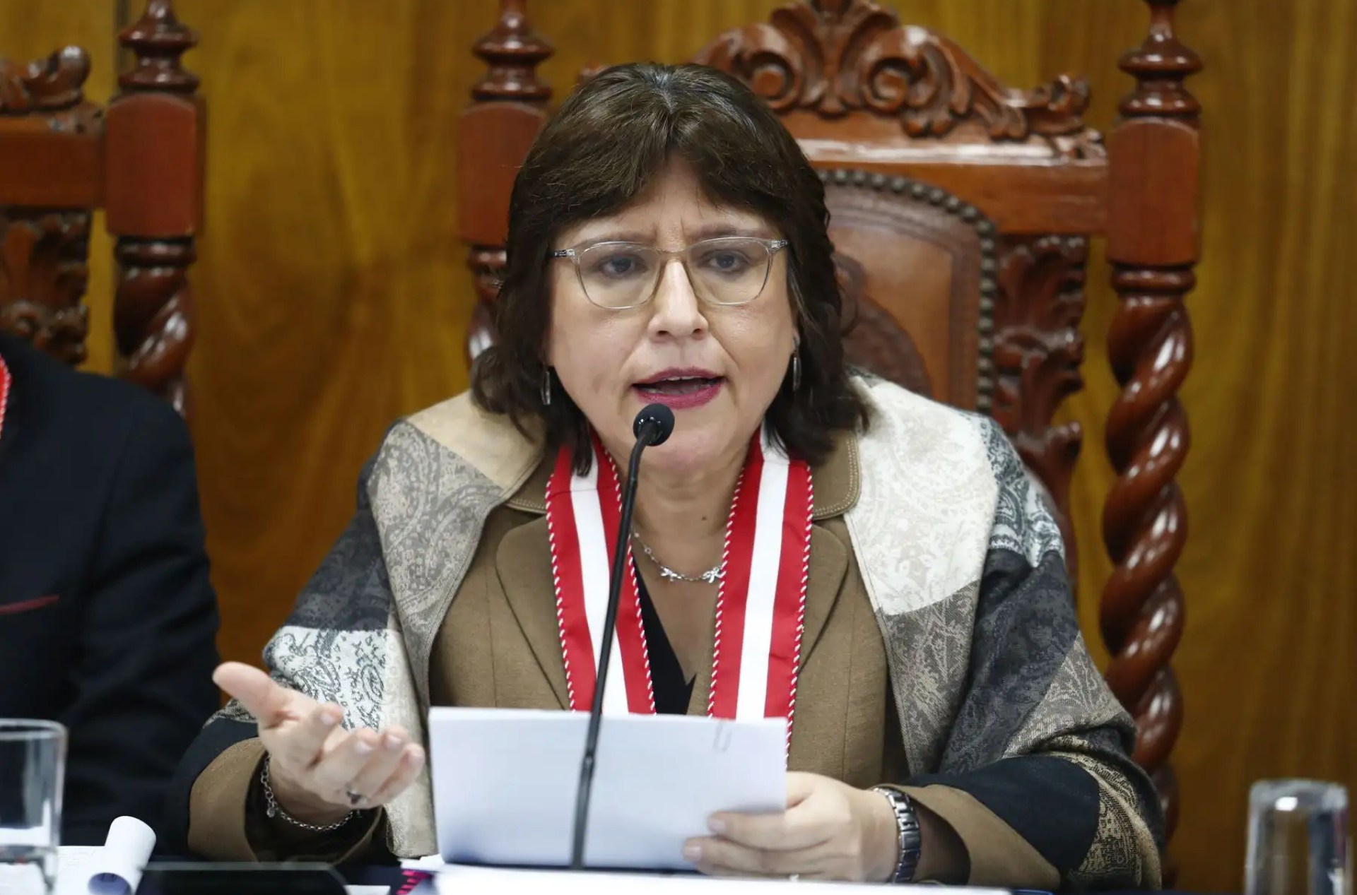 El Poder Judicial revierte destitución y repone a Delia Espinoza como Fiscal de la Nación El Poder Judicial revierte destitución y repone a Delia Espinoza como Fiscal de la Nación