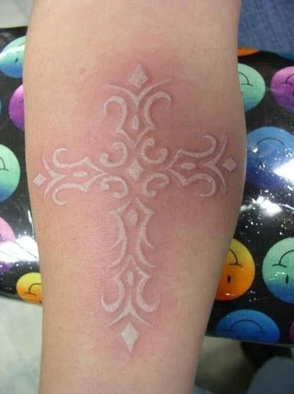 52 Best Black And White Tattoos For All Skin Types 804_x_600_jpg