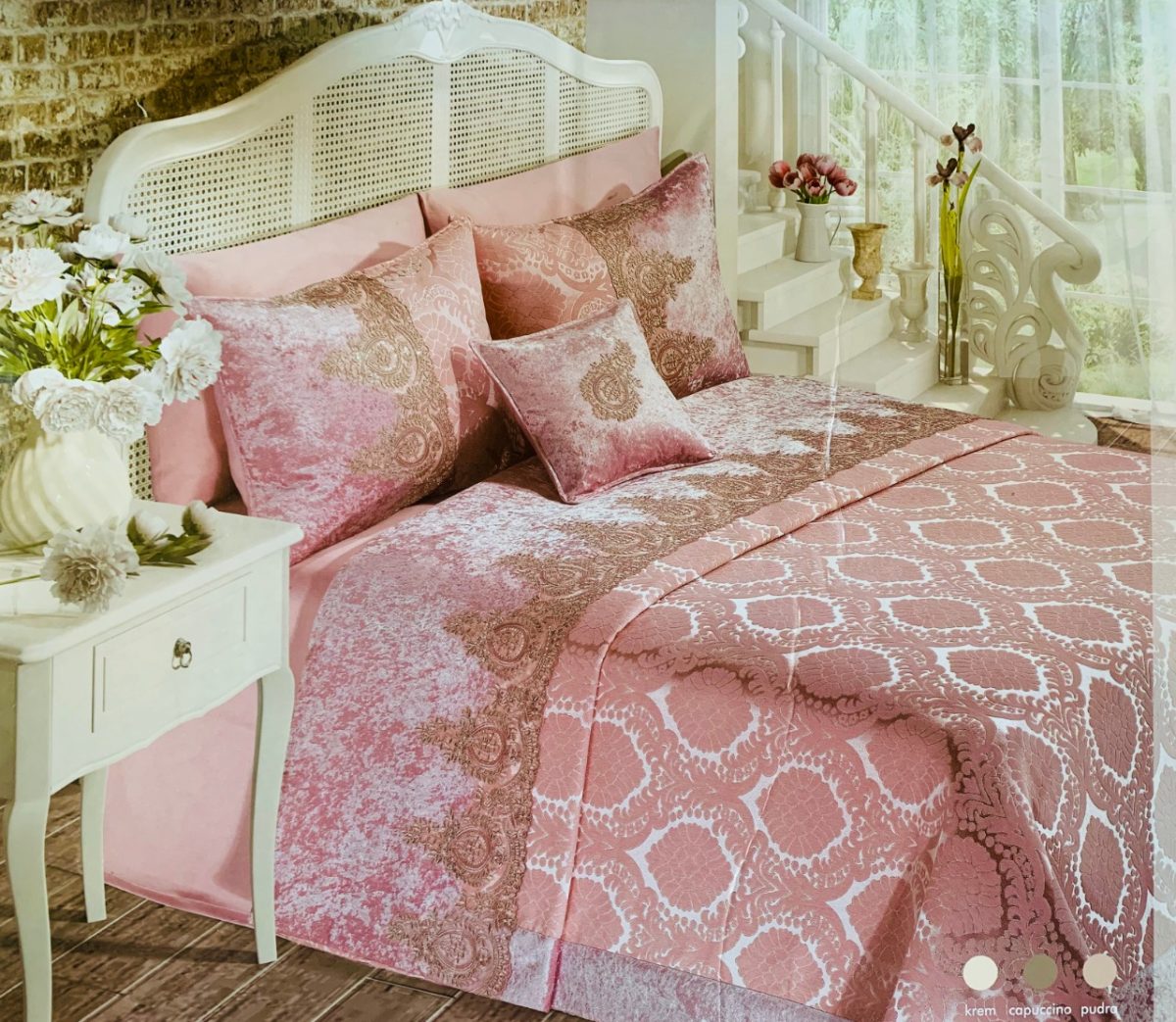 Linge coton couvre lit rose pas cher ⭐ neuf et occasion ✌ meilleurs prix du web ✓ 3% remboursés minimum sur votre commande ! Couvre lit de luxe, Rose Harem Pique set 7 pcs - Prix Fous