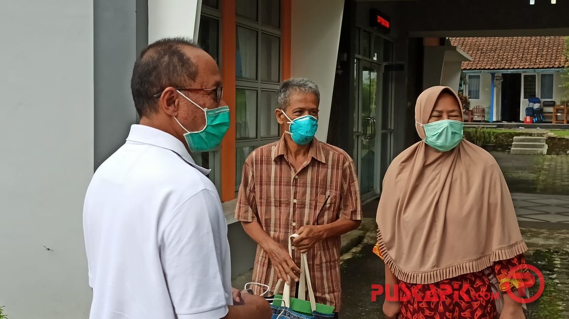 Wabup Banyumas Antar Pulang Pasien Sembuh Covid 19 Puskapik Wabup Banyumas Antar Pulang Pasien Sembuh Covid 19 Puskapik