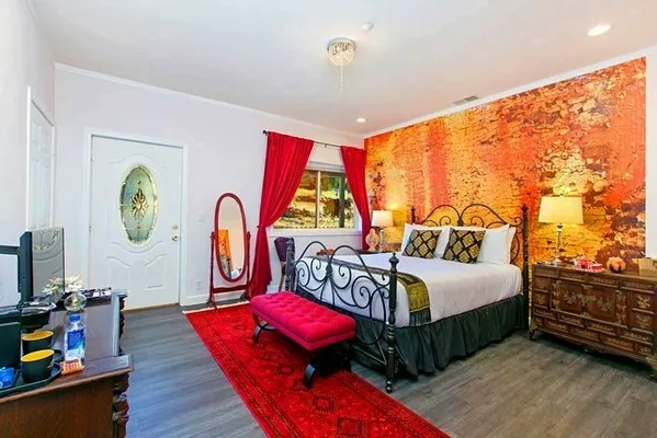 Fully stocked getaway cabin at 4,600 elevation. Wellness Hotel Southern California, Lake Cuyamaca