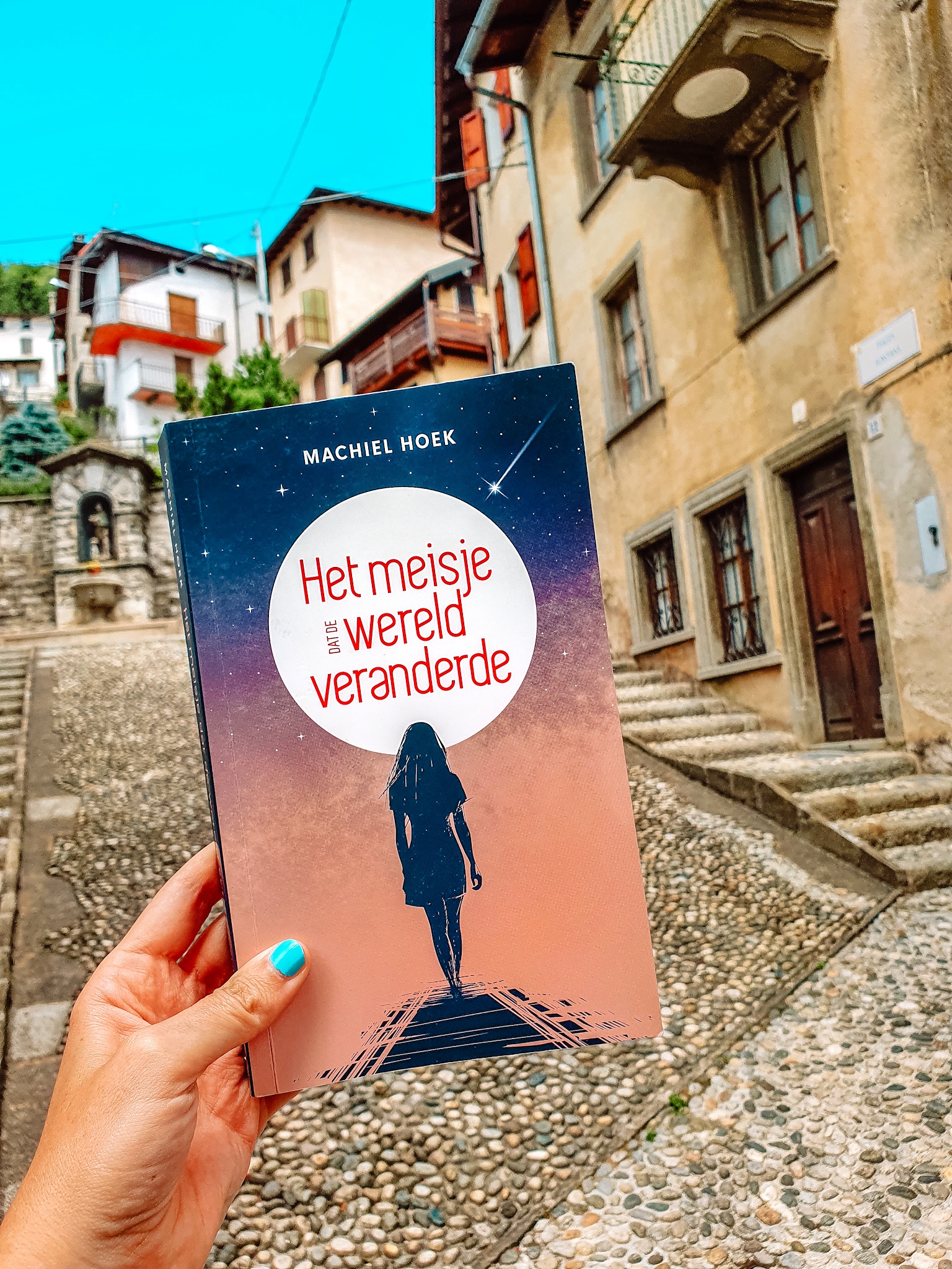 Boekrecensie: Machiel Hoek – Het meisje dat de wereld veranderde