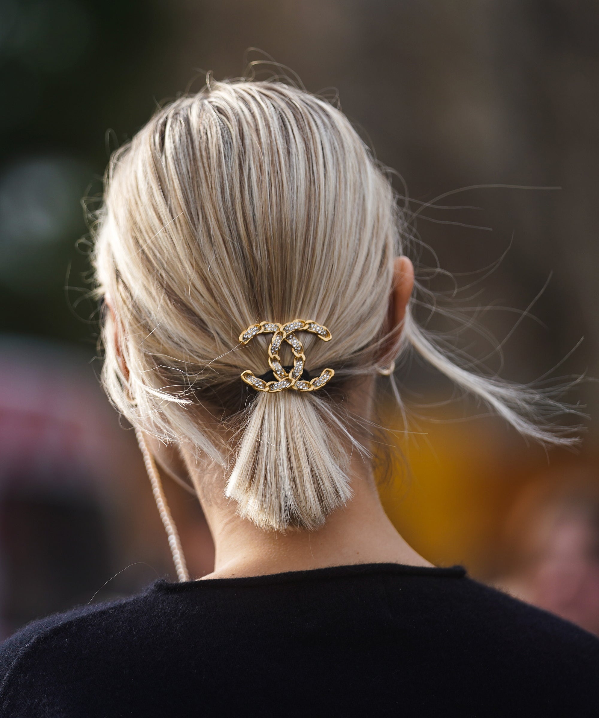 14/09/2021 · as a professional singer with a rock and dance band, kristin had a look—and that look was bleached blonde hair. Should I Get A Haircut Salon During Coronavirus Safety