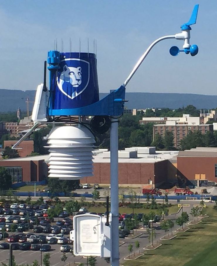 Lightning Detection System Notifies Users About Dangerous Weather