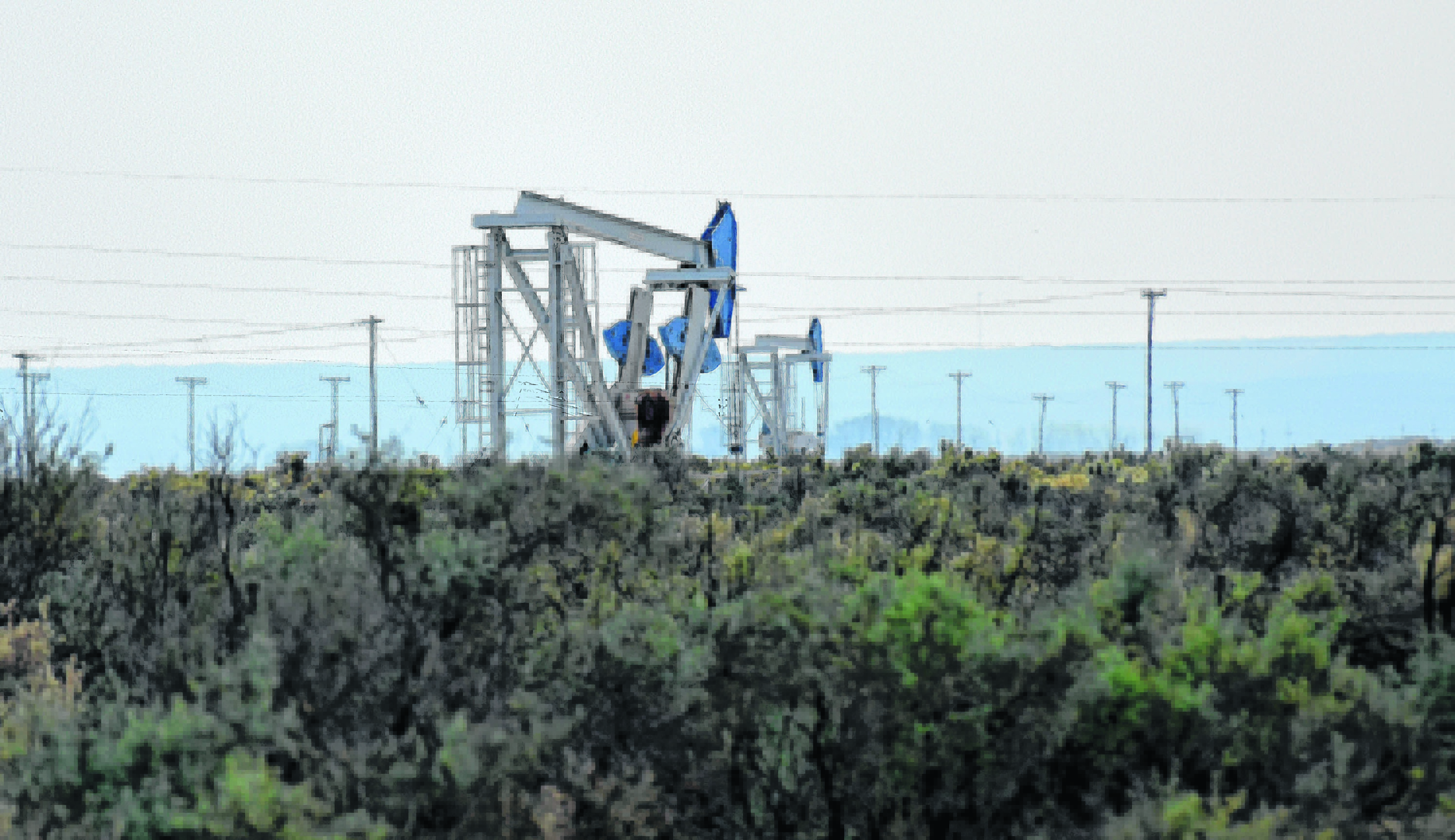 Imagen de la noticia "Río Negro dio luz verde a una operación que dejó a Capex con el 52,5% de las áreas petroleras Loma Negra y La Yesera" publicada por rionegro.com.ar