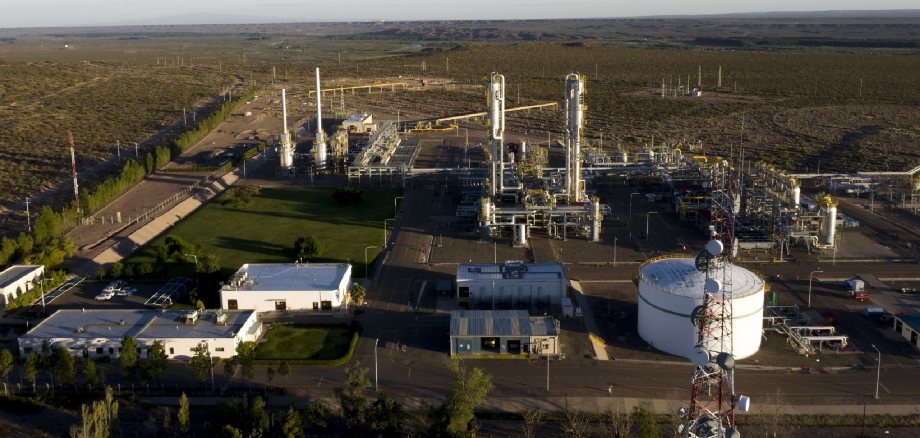 Imagen de la noticia "Mega invertirá USD 360 millones tras obtener la aprobación del RIGI para ampliar su capacidad" publicada por rionegro.com.ar
