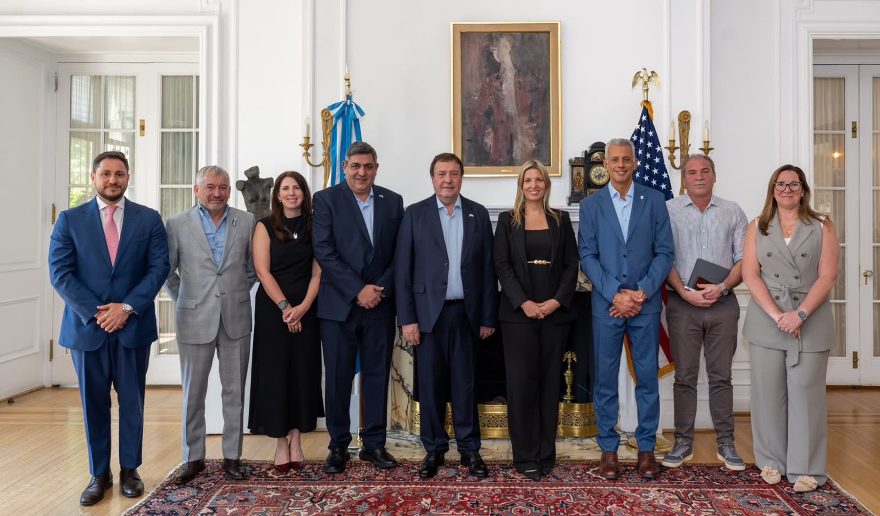 Imagen de la noticia "El gobernador Weretilneck gestiona en Washington a la espera de la definición del BID" publicada por rionegro.com.ar