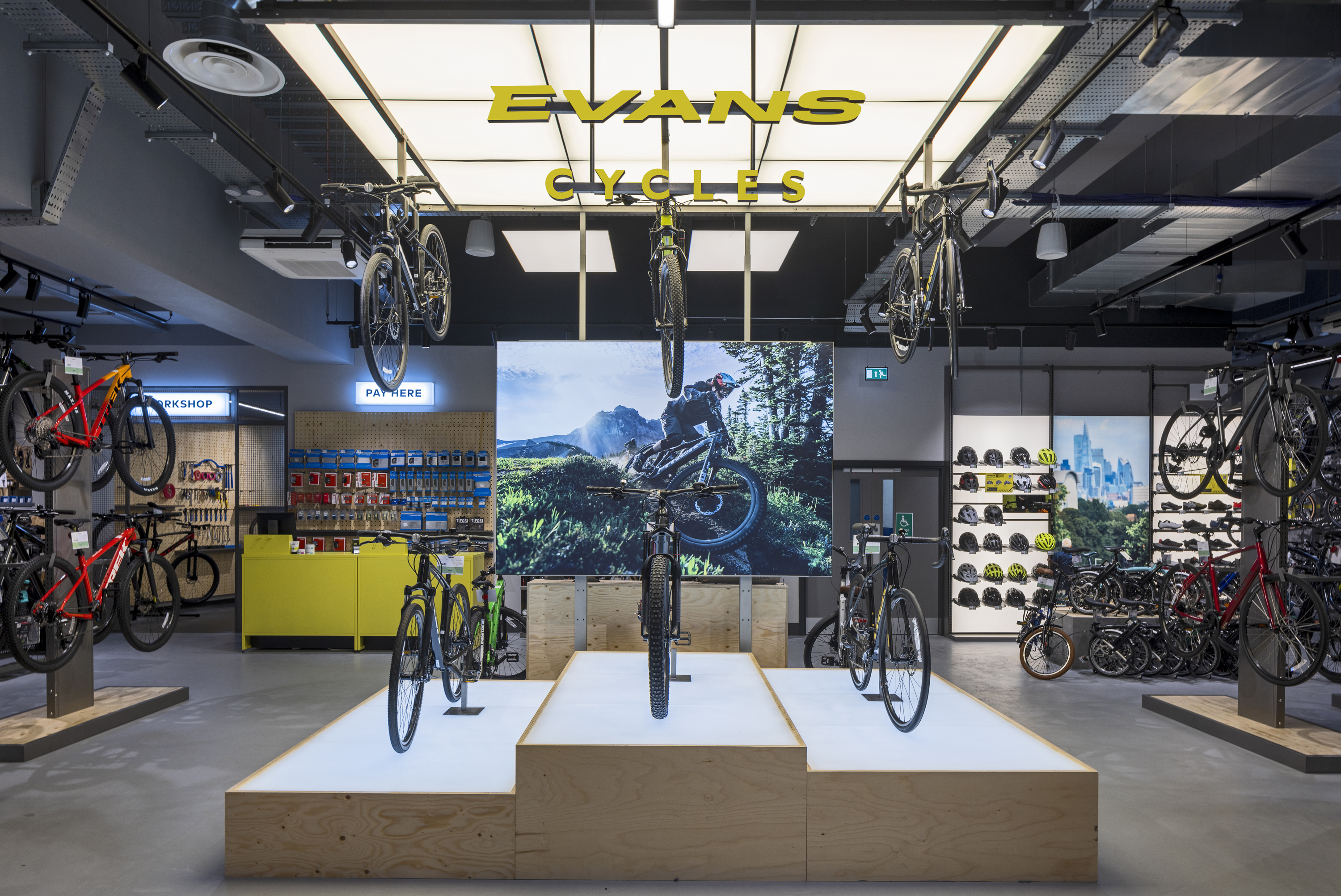 Evans Cycles Continues Expansion 