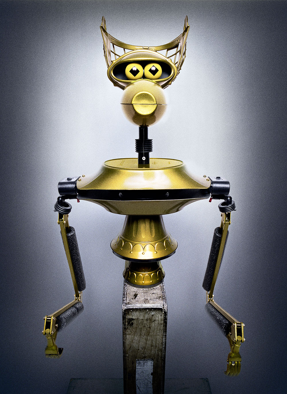 Photo of Crow T Robot from Mystery Science Theater 3000 by Platon