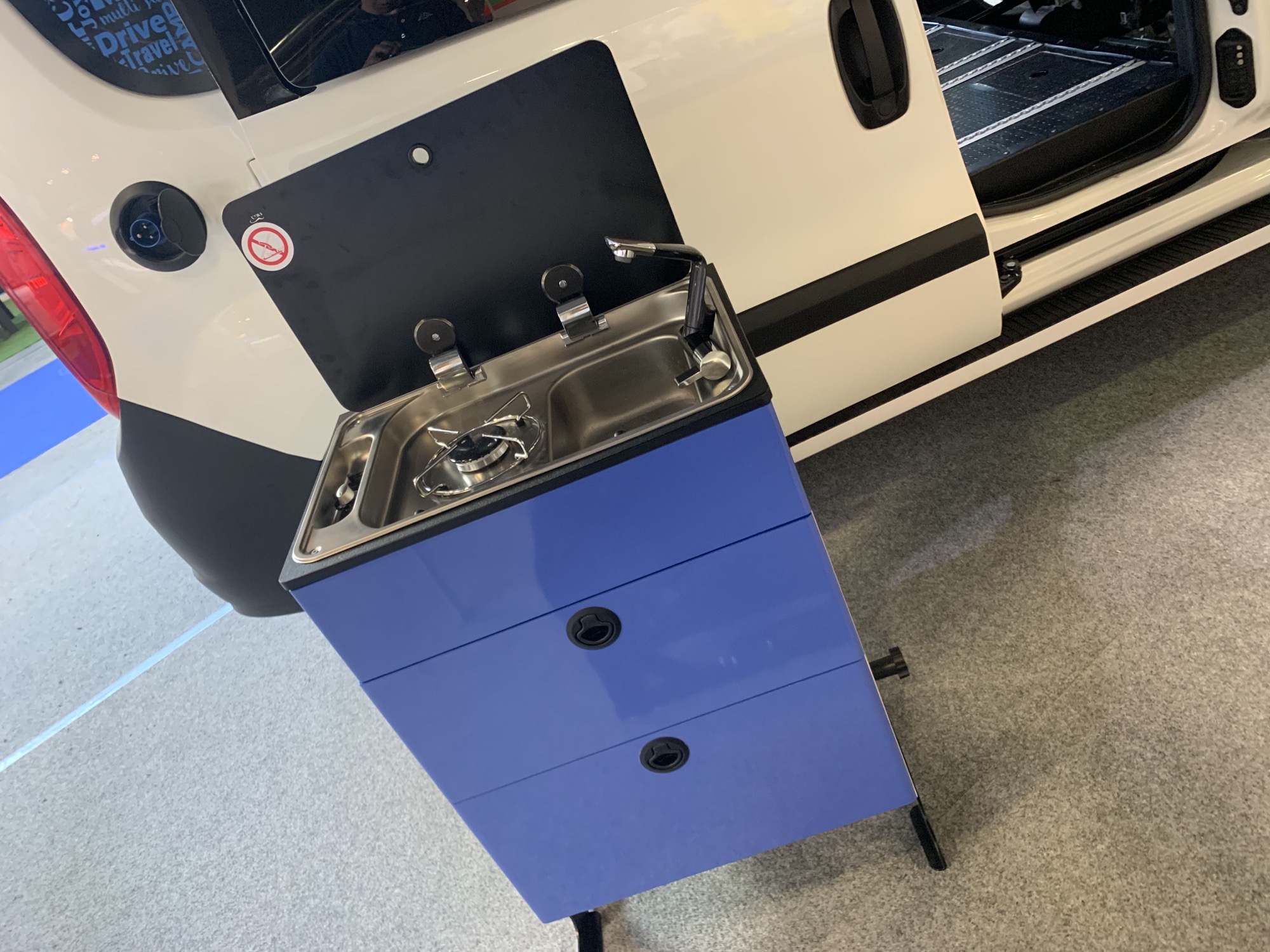 Se Un Camper Qualsiasi Camper E Troppo Grande Ecco La Soluzione Arriva Dall Ucraina Un Affascinante Proposta Su Fiat Doblo Maxi Con Tetto A Soffietto Seimetri It