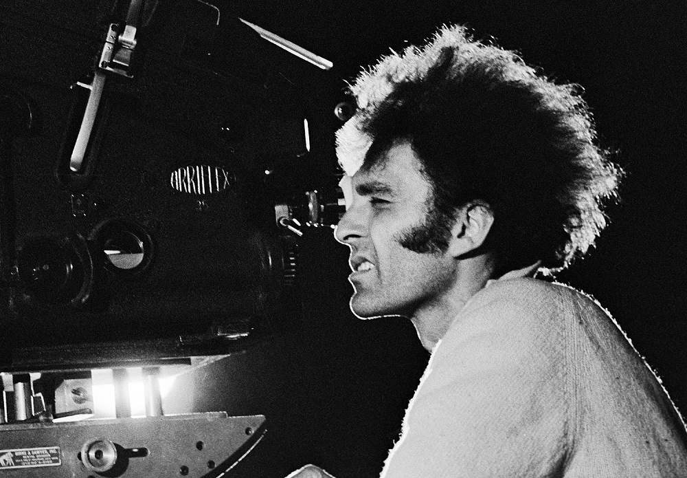 Nel 1980 sparì definitivamente dalla scene, ritornando poi l’ultima volta nel 1992 alle terme di caracalla, … Se Ne Va Un Pezzo Della New Hollywood E Morto Monte Hellman