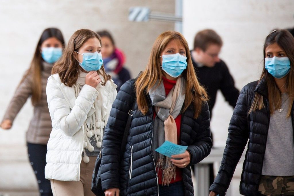 Guvernul A Aprobat Noile RestricÈii Anti Covid 19 Persoanele Vaccinate BeneficiazÄ De Mai Multe ExcepÈii