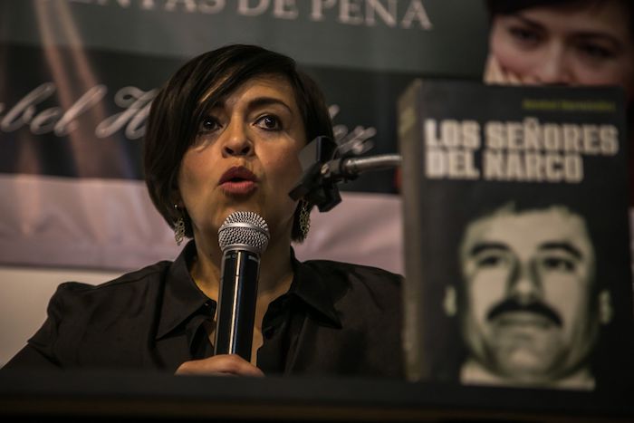La periodista Anabel Hernández García lamentó la situación cotidiana que viven los periodistas al estar constantemente bajo amenaza