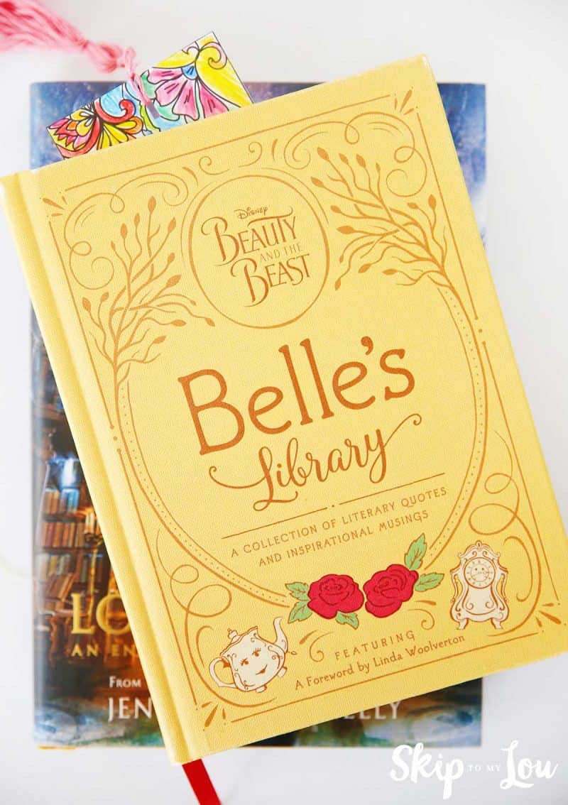 make these coloring bookmarks with inspirational quotes to up your read