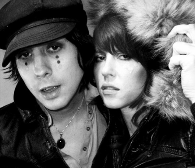 Chromatics y Glass Candy nos enseñaron porque "los italianos lo hacen