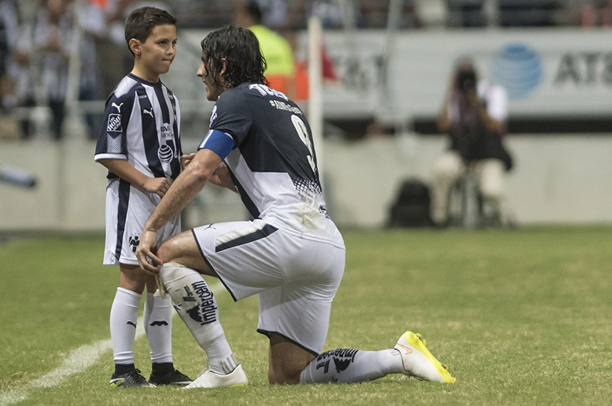 Aldo de Nigris se despidió y cedió la estafeta a su hijo