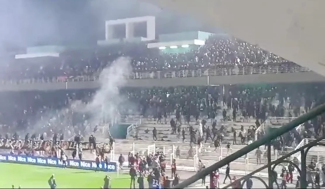 الجيش الملكي تطعن في حكم الأخلاقيات وتنفي تكسير الكراسي