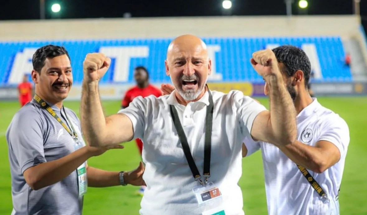 روسمير يحل بالمغرب لتوقيع عقده مع الرجاء الرياضي