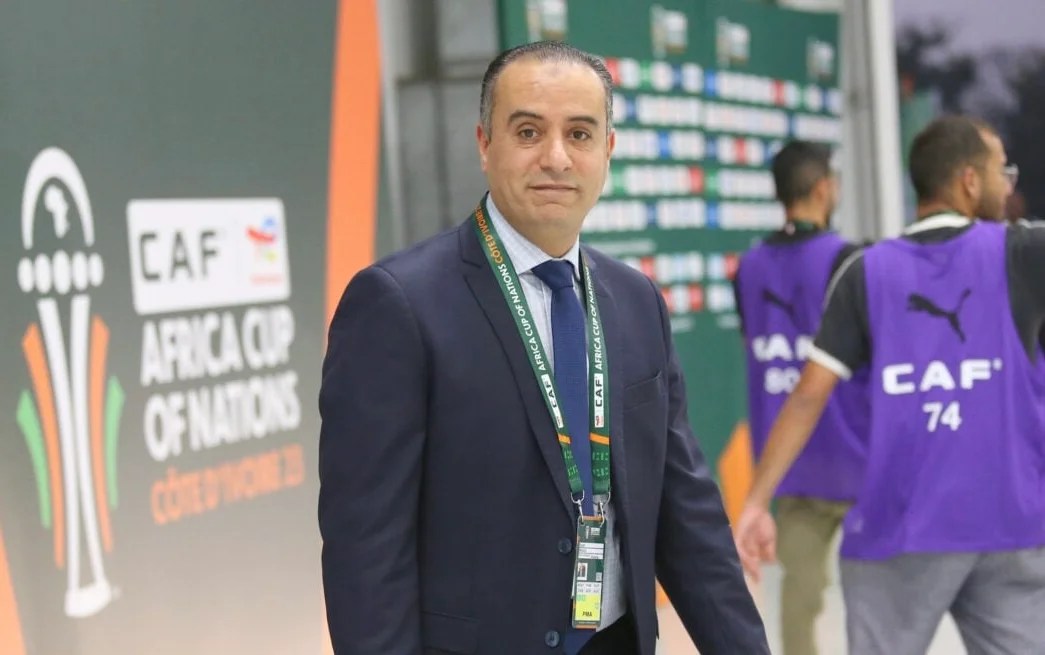 تبون يصدم وليد صادي ويفرض عليه الإستقالة من الإتحاد الجزائري تبون يصدم وليد صادي ويفرض عليه الإستقالة من الإتحاد الجزائري