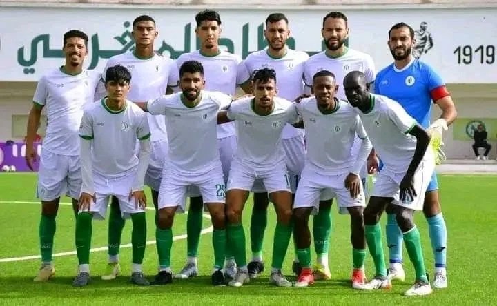 الراسينغ البيضاوي يهزم بنجرير بثلاثية ويلتحق بالصدارة