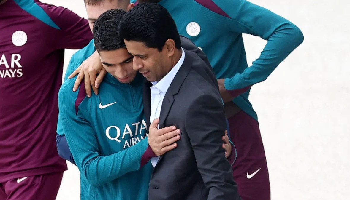 حكيمي وناصر الخليفي يحلان بمراكش لحضور حفل جوائز الكاف