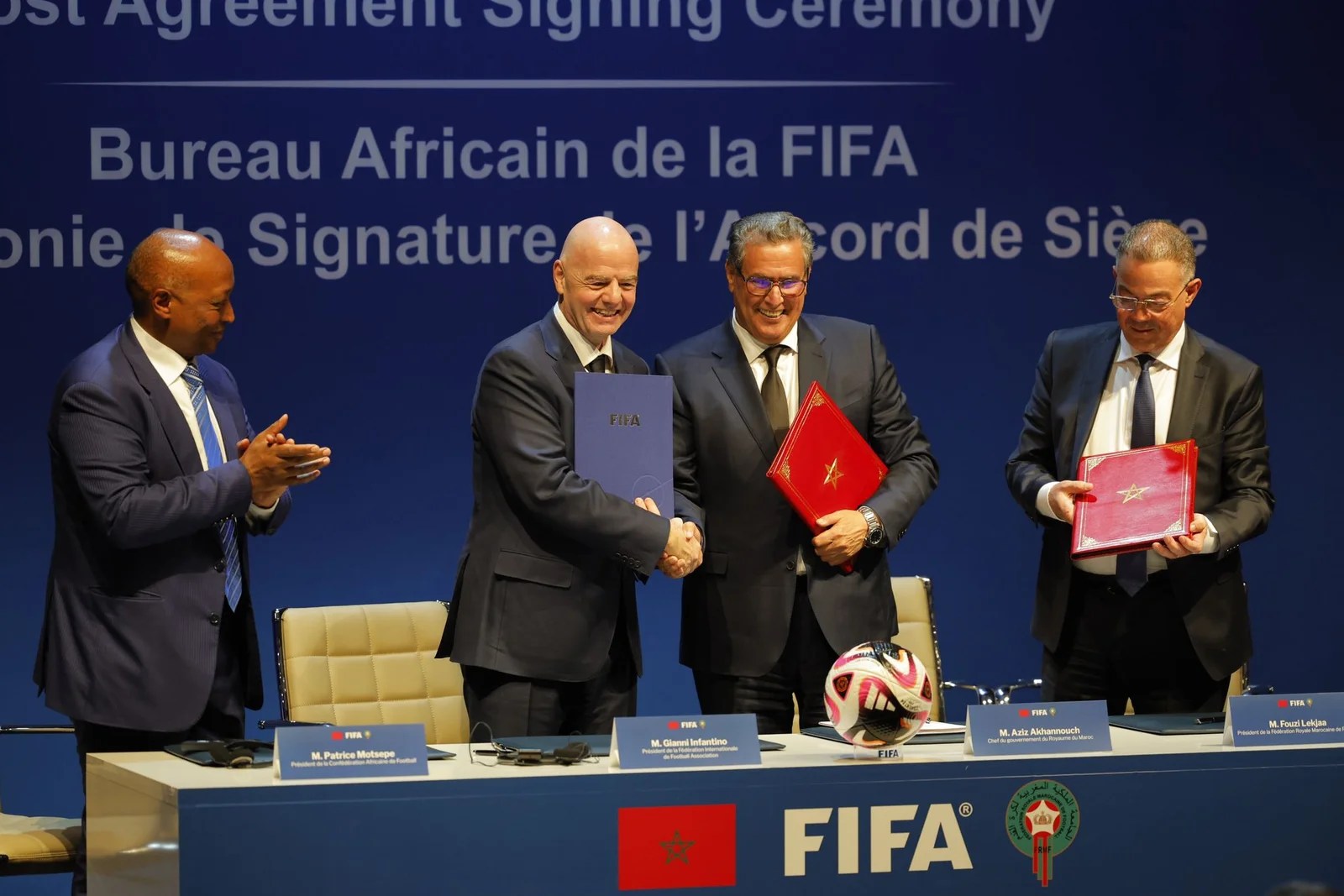 أخنوش يعفي الفيفا من جميع أشكال الضرائب في مقرها الجديد بالرباط