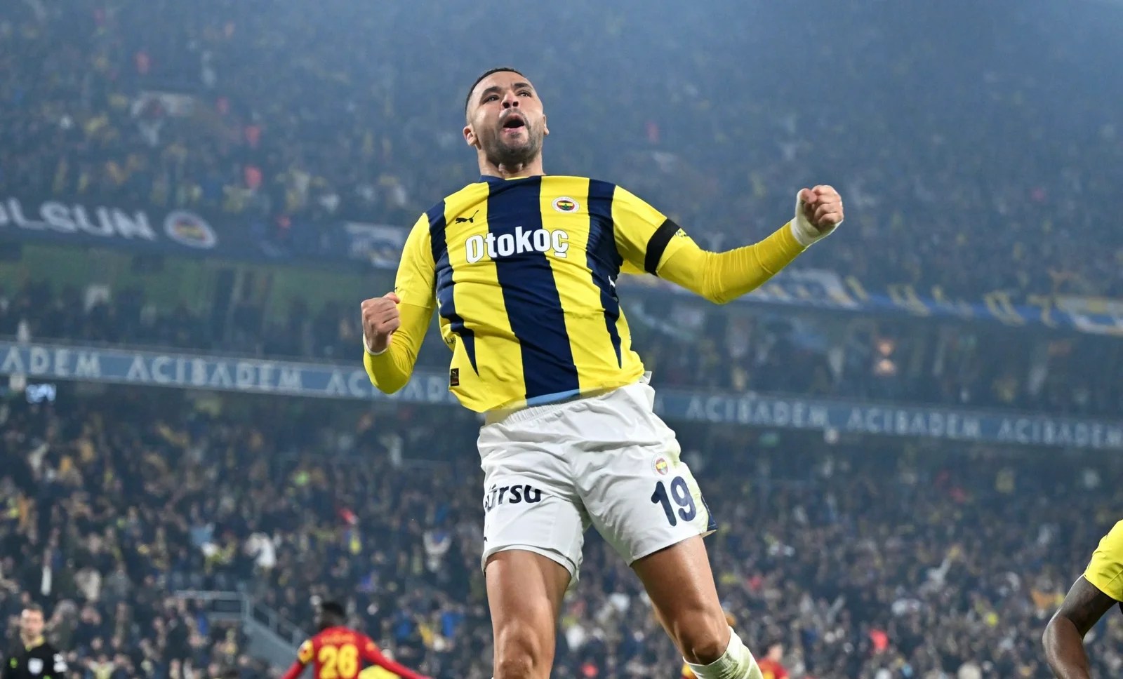 النصيري يدخل التاريخ الأوروبي لفنربخشة التركي