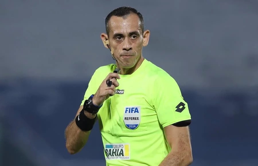 صافرة باراغوايانية تقود مباراة المنتخب المغربي أمام اليمن أو جزر القمر