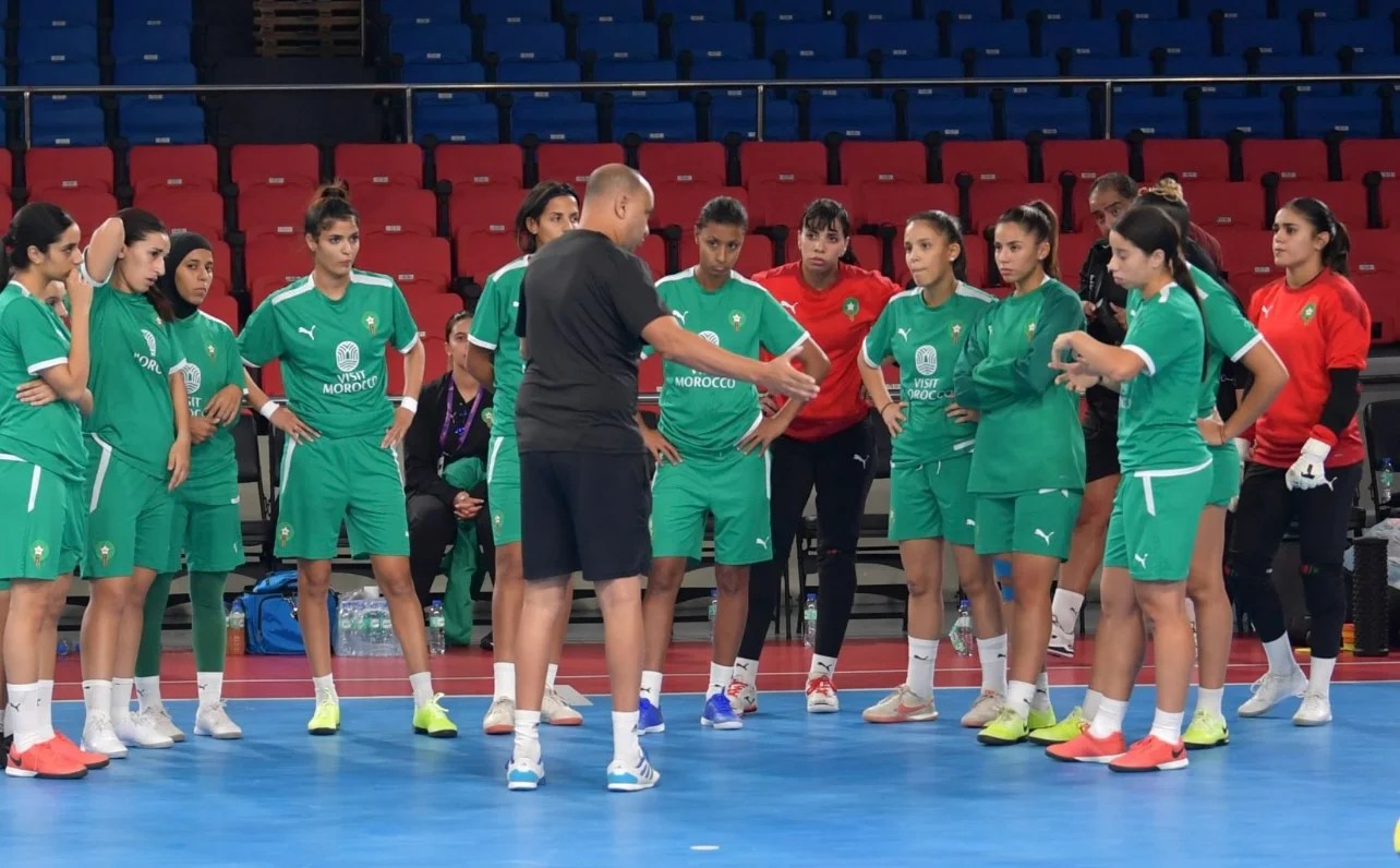 المنتخب النسوي للفوتسال يجري أول حصة تدريبية استعدادا للمونديال المنتخب النسوي للفوتسال يجري أول حصة تدريبية استعدادا للمونديال