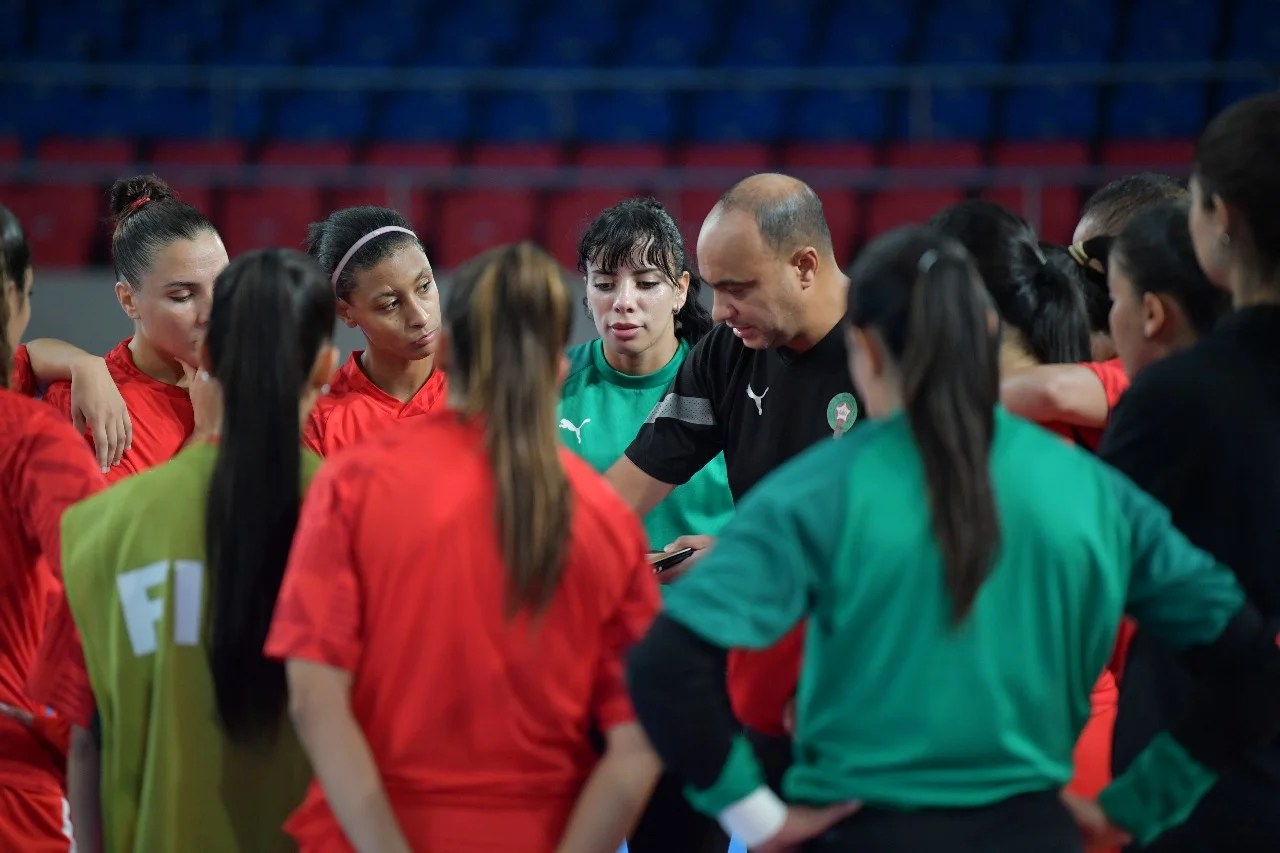 المنتخب الوطني ينهي استعداداته لمواجهة منتخب الفلبين المنتخب الوطني ينهي استعداداته لمواجهة منتخب الفلبين