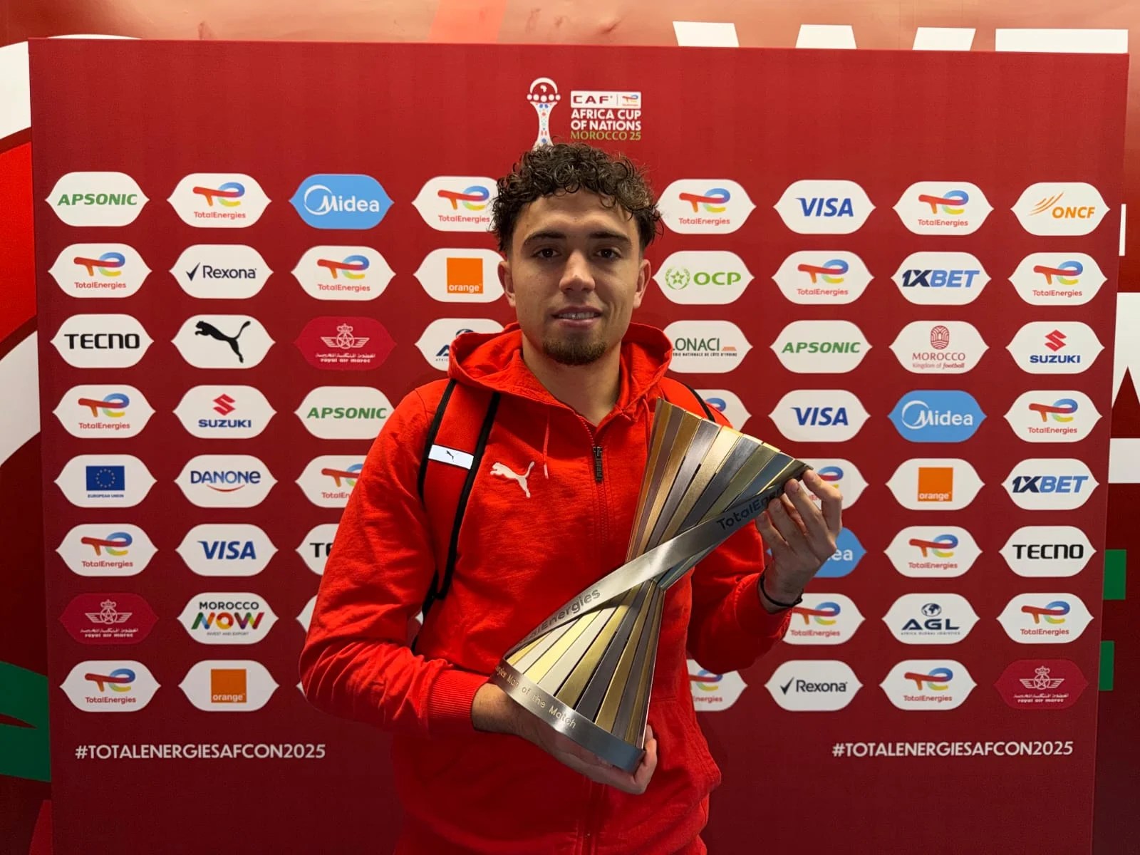 المغربي نائل العيناوي احسن لاعب في لقاء المنتخب الوطني امام مالي