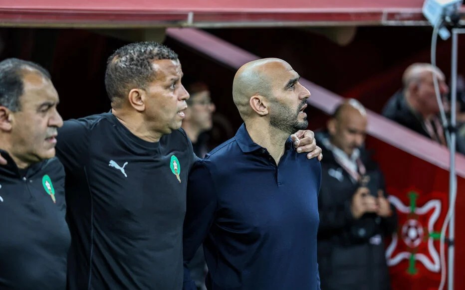 على طريقة أمزين: الركراكي يقرر إعفاء بوحزمة من الطاقم التقني للمنتخب المغربي