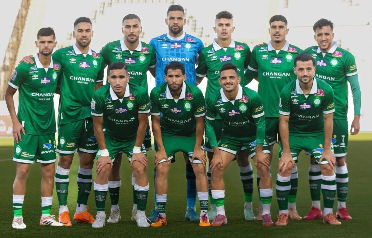 الرجاء الرياضي يضع 10 لاعبين ضمن قائمة المغادرين
