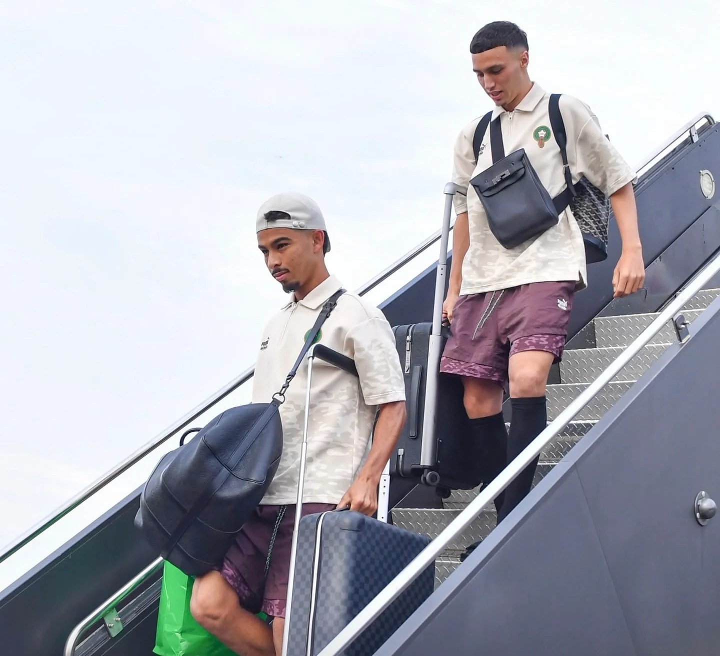 بعثة المنتخب الوطني تصل إلى بوسطن لمواجهة فرنسا بعثة المنتخب الوطني تصل إلى بوسطن لمواجهة فرنسا