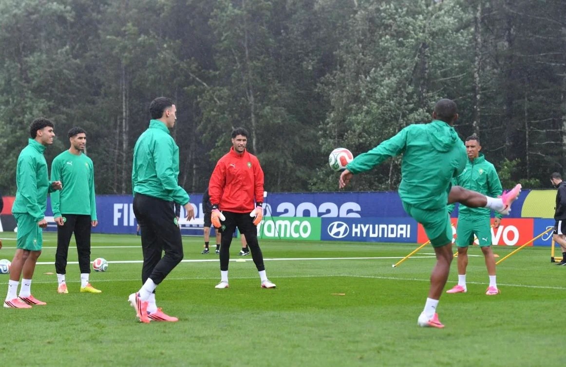 المنتخب الوطني ينهي تدريباته اليوم استعدادا لمواجهة نظيره الفرنسي