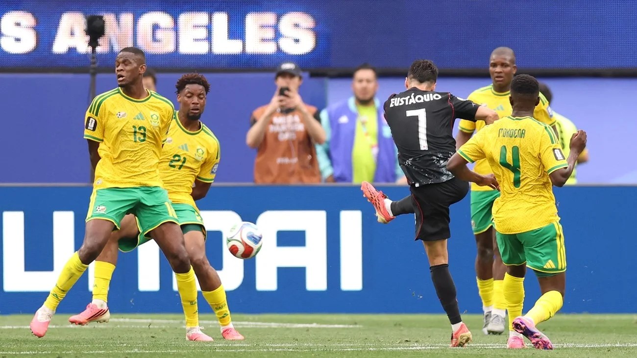 إحصائية قوية لمنتخب كندا تقلق محمد وهبي ومحلل الأداء