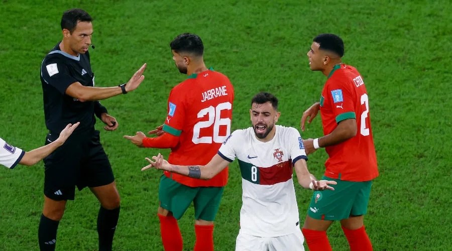 صافرة أرجنتينية تقود مباراة المنتخب المغربي أمام فرنسا صافرة أرجنتينية تقود مباراة المنتخب المغربي أمام فرنسا