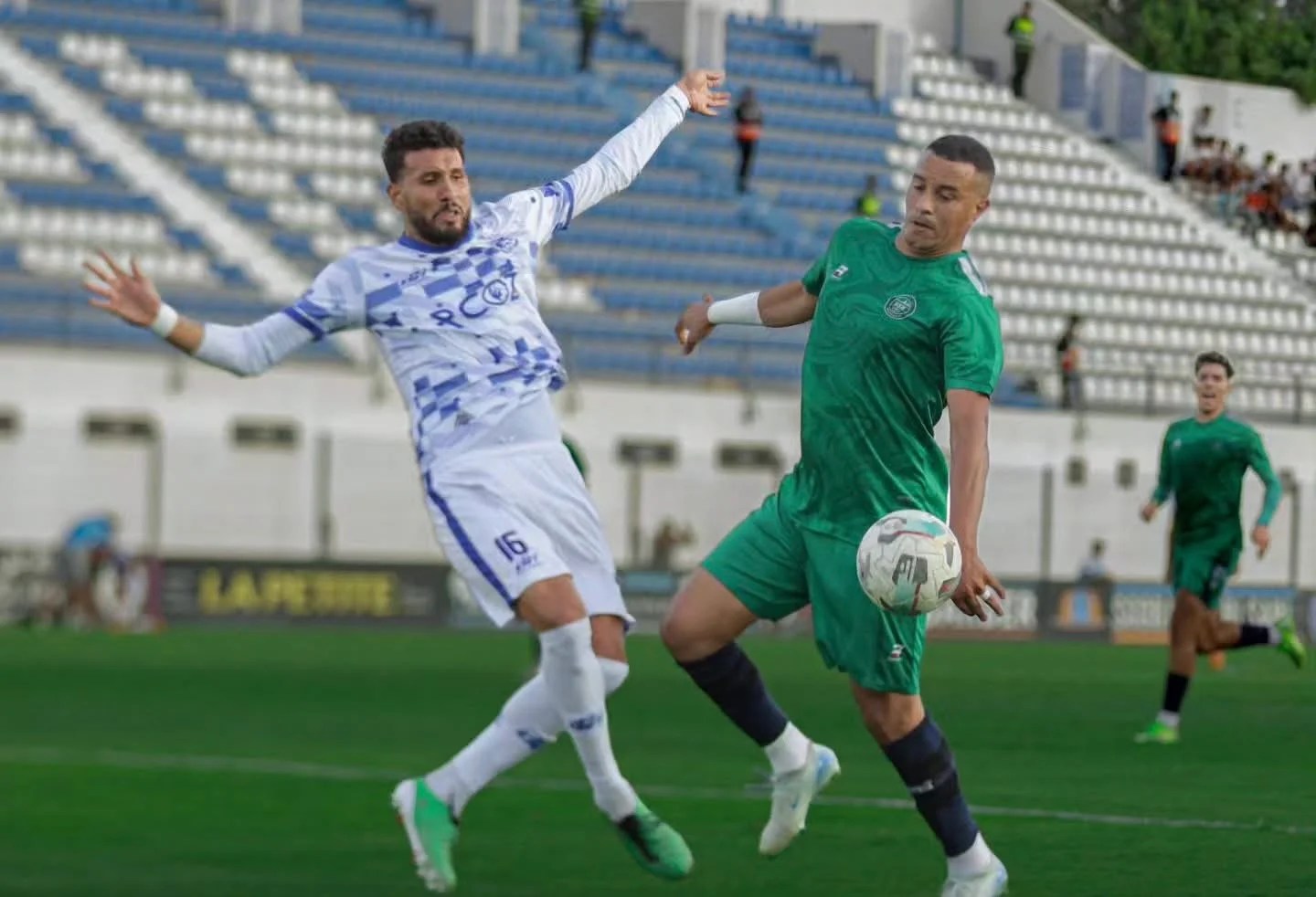أبي الجعد يضرب بقوة في الذهاب.. والمنصورية والقنيطرة يكتفيان بالتعادل أبي الجعد يضرب بقوة في الذهاب.. والمنصورية والقنيطرة يكتفيان بالتعادل
