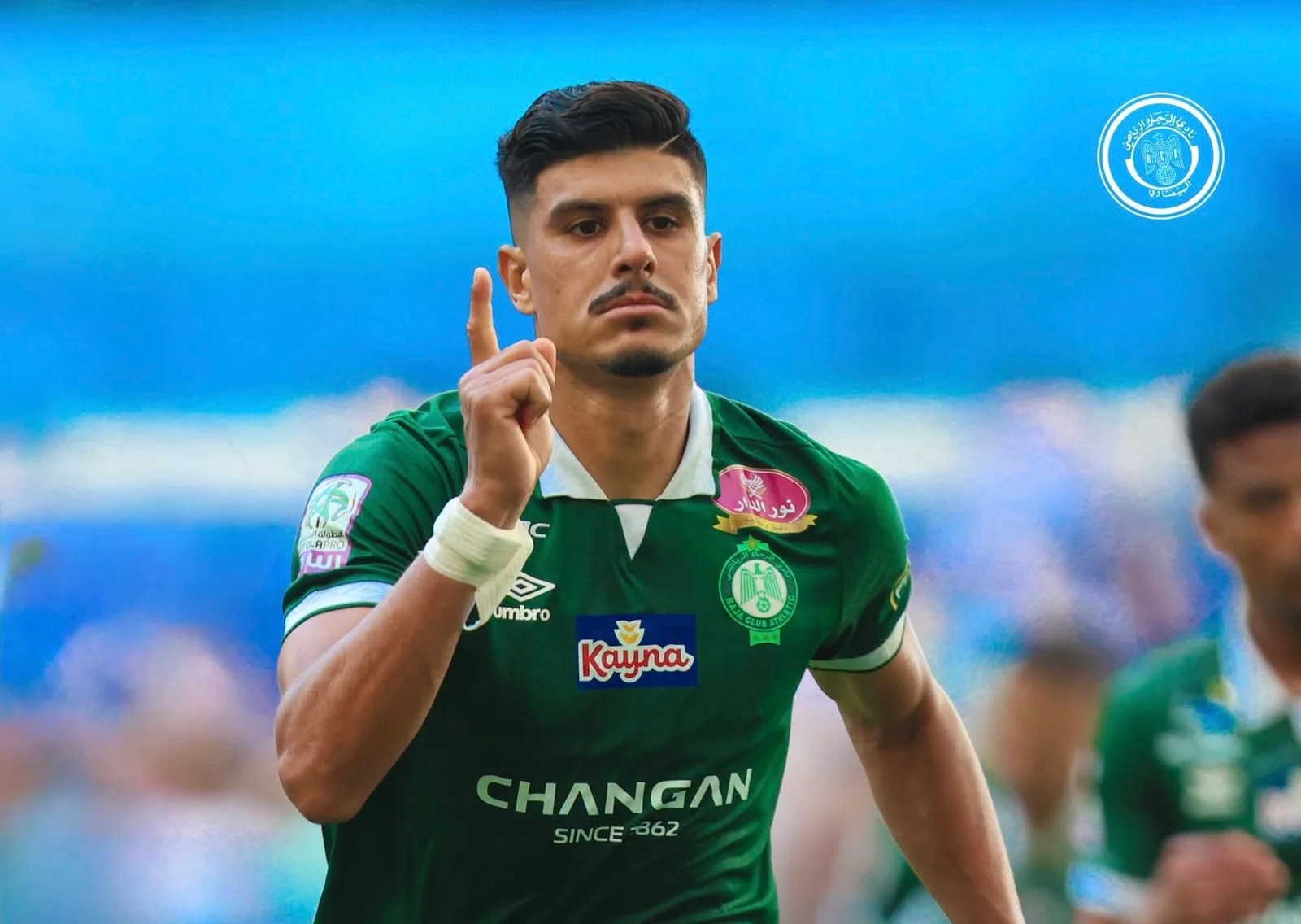 الجيش الملكي يسرح عبد الحميد ويتعاقد مع عبد الله خفيفي الجيش الملكي يسرح عبد الحميد ويتعاقد مع عبد الله خفيفي
